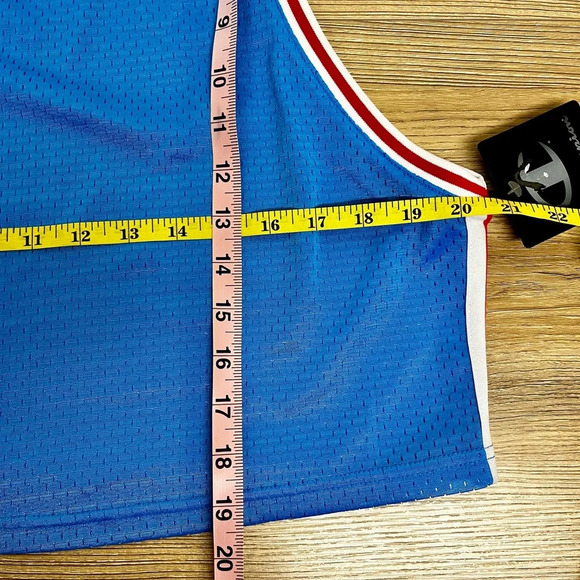 Champion NWT Reversible Mesh Cropped Tank - Size L - Picture 3 of 5
